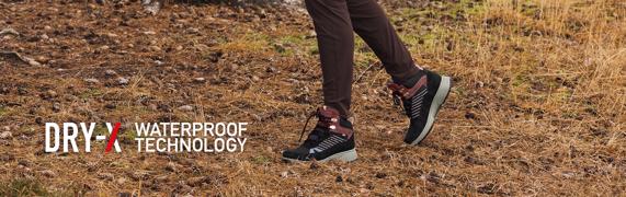 Discover the comfortable Hiking collection '23