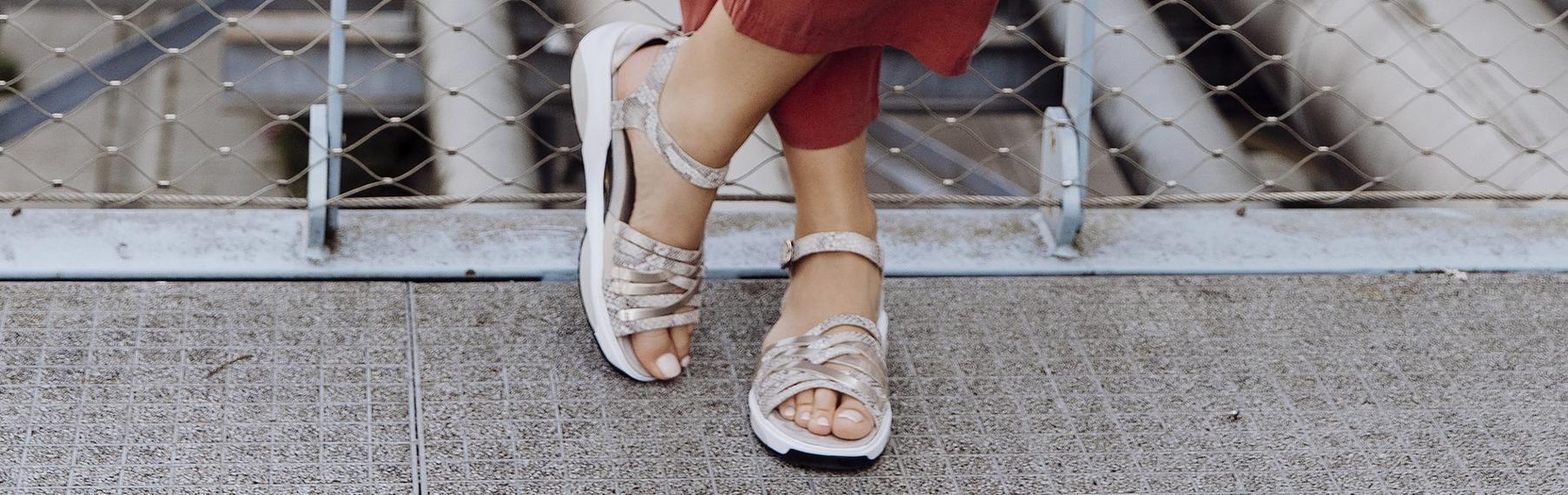 5 neue Sandalen-Trends für den Frühling